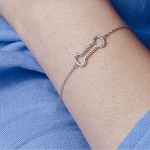 Chic Silver Bone Bracelet